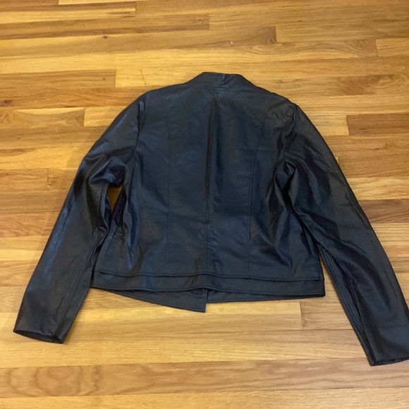 NWT BCBGMaxAzria Women’s Black Leather Jacket Size M - Picture 10 of 10